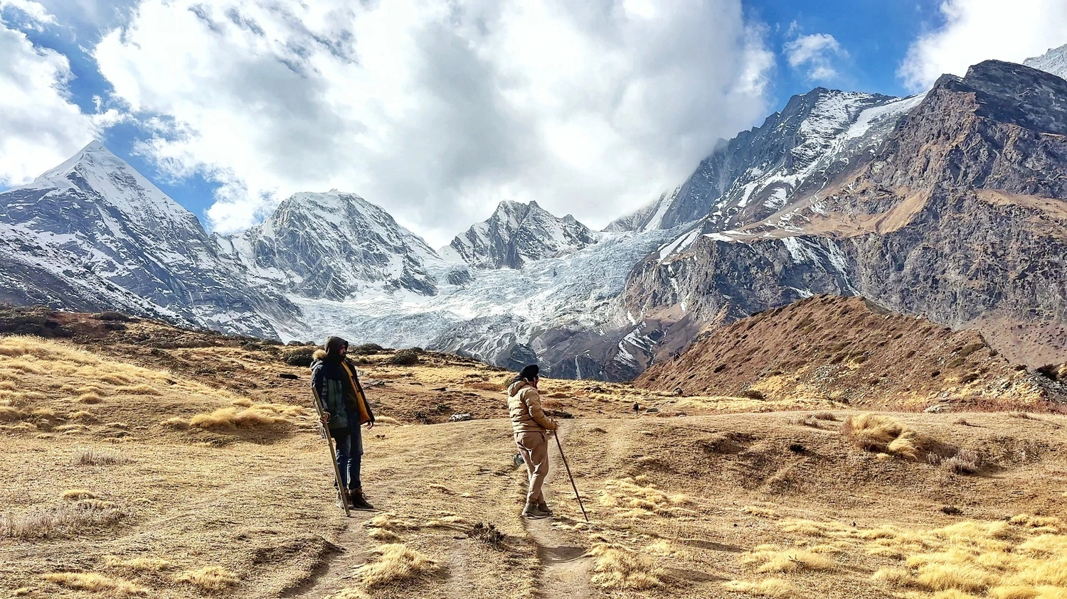 Darma Valley Self-Drive Expedition – Munsiyari Camping & Panchachuli Base Camp Trek photo 5